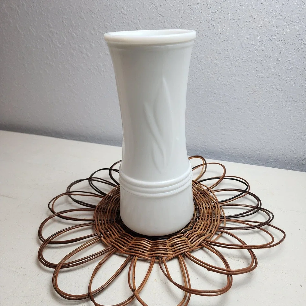 Vintage E.O. Brody Milk Glass Vase, Beautiful Lines and White Prinstine Glass